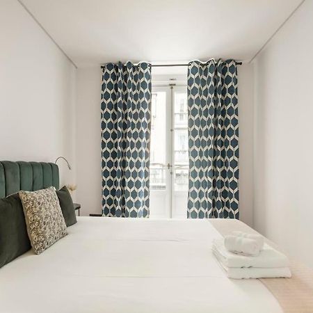 Lujoso Apartamento Cerca De Plaza Mayor Madrid Exterior photo